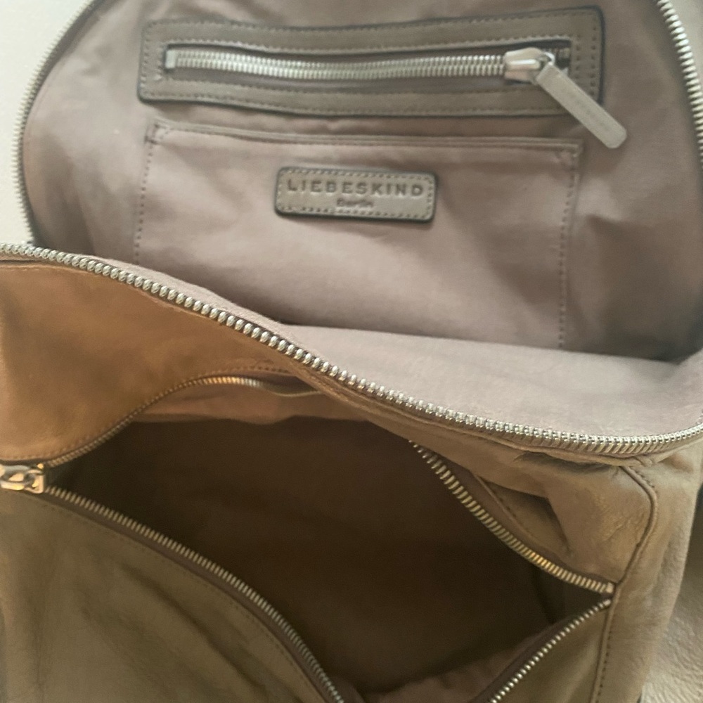 Liebeskind Berlin leather crossbody bag - Picture 10 of 16